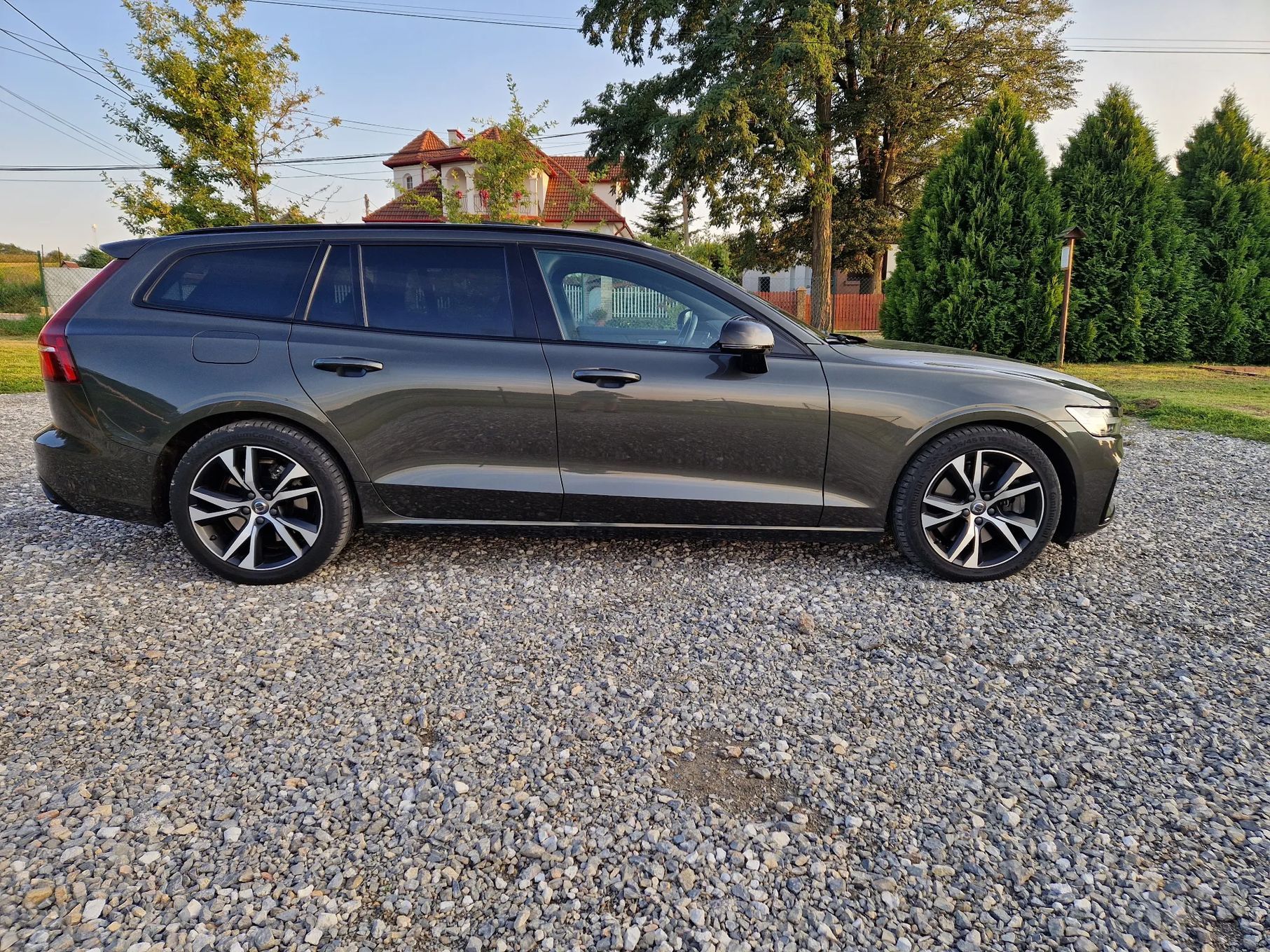 Volvo V60 VOLVO V60 D4 AWD R design