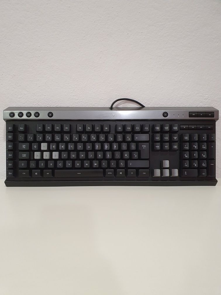 Teclado Corsair Raptor K30