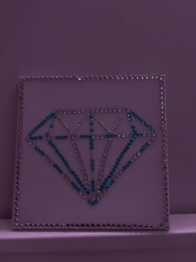 Diamentowy Blask – Diamond Painting
