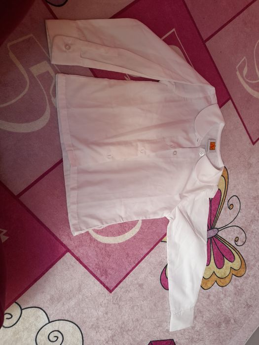 Elegancka biała koszula