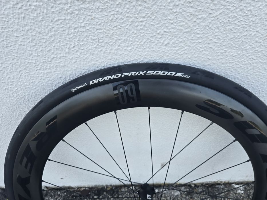 Par de rodas de disco de carbono