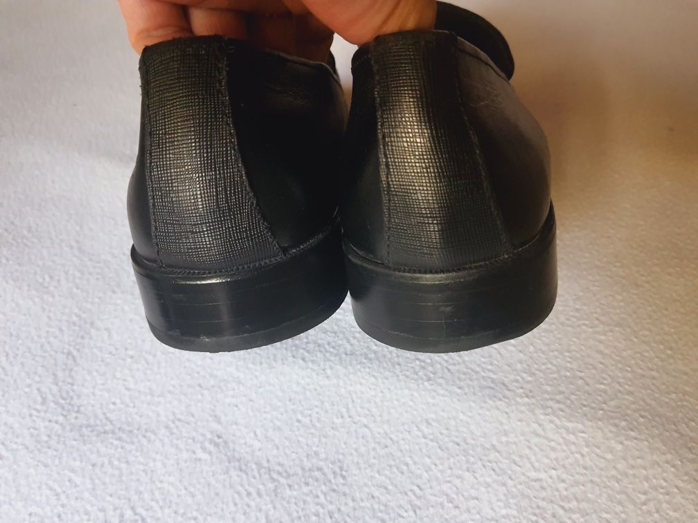 Calvin Klein новые брендовые туфли