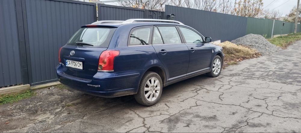 TOYOTA Avensis 2004