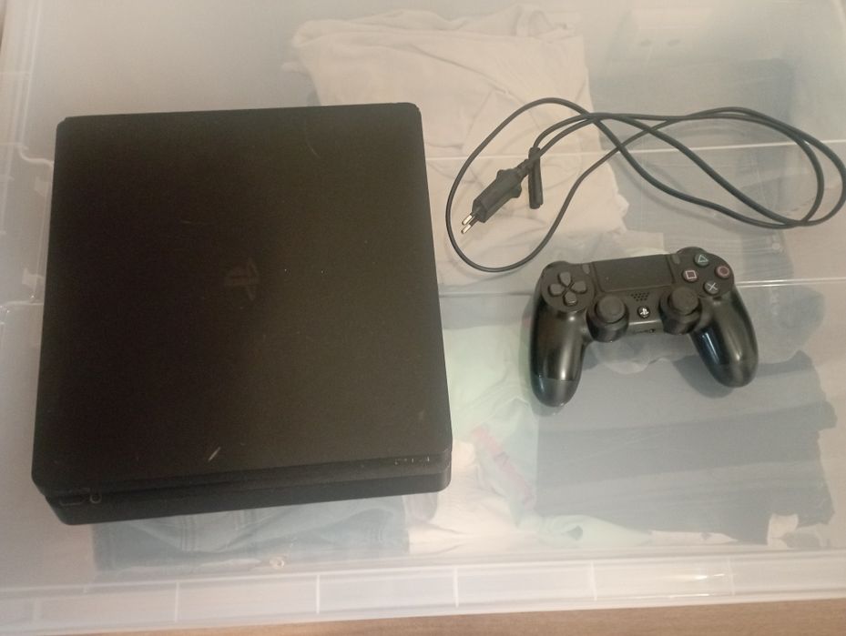 Vendo PS4 usada mas estimada