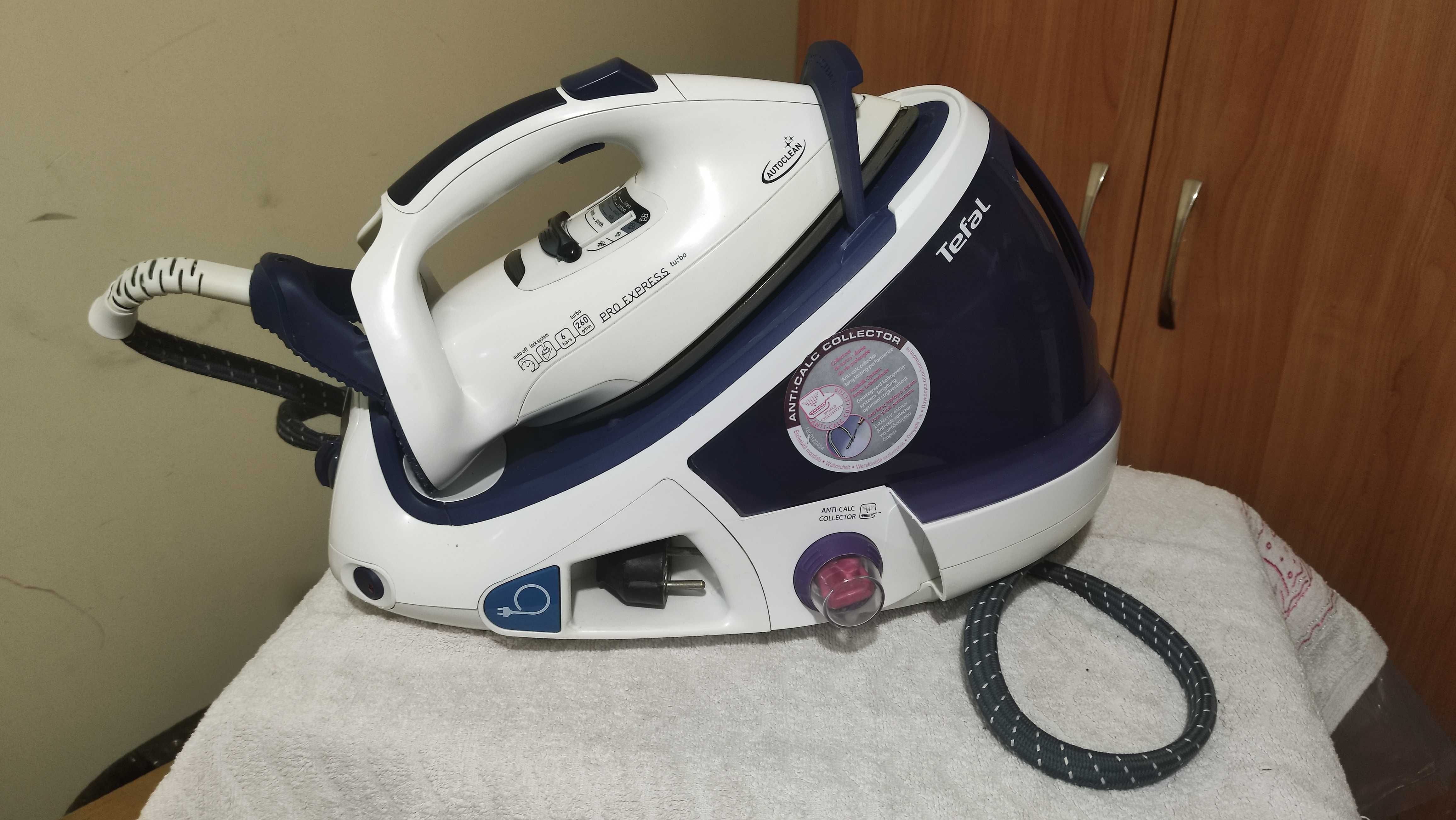 Праска парогенератор утюг Tefal GV8461