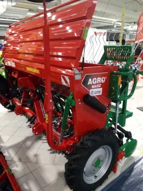 Siewnik zbożowy AGRO-MASZ Euro-Masz 2,5m.2,7M. 3,0m. SR25