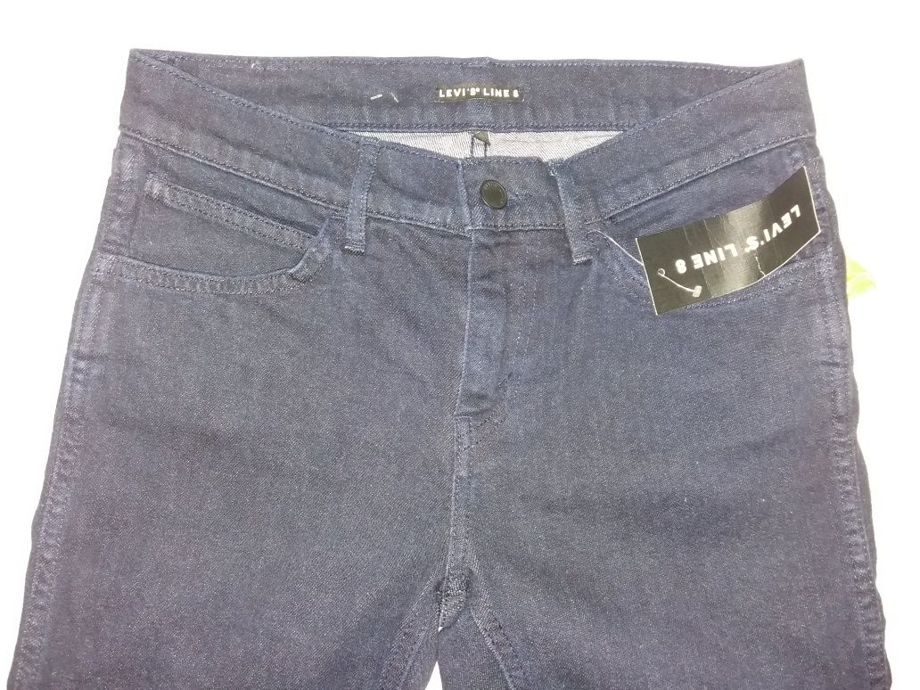 Продам джинси Levi's line 8