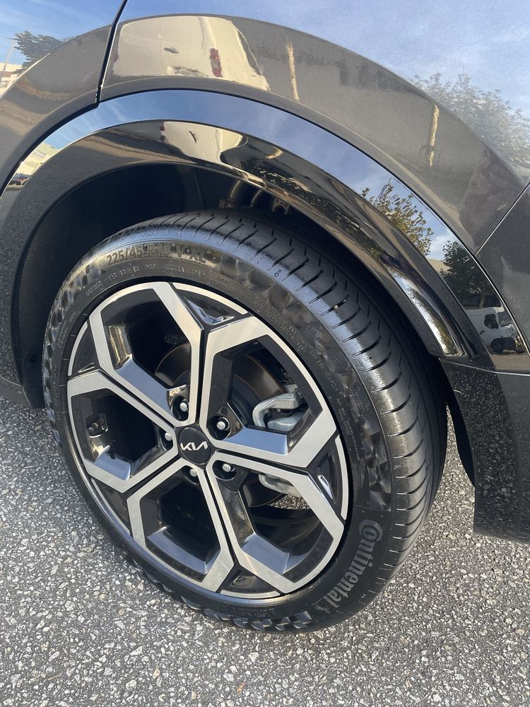 Kia Niro 1.6 HEV Tech • 2023 • 30.000 km • Como Novo