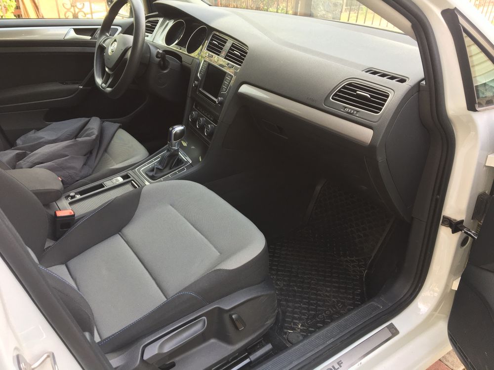Volkswagen E-Golf 2016
