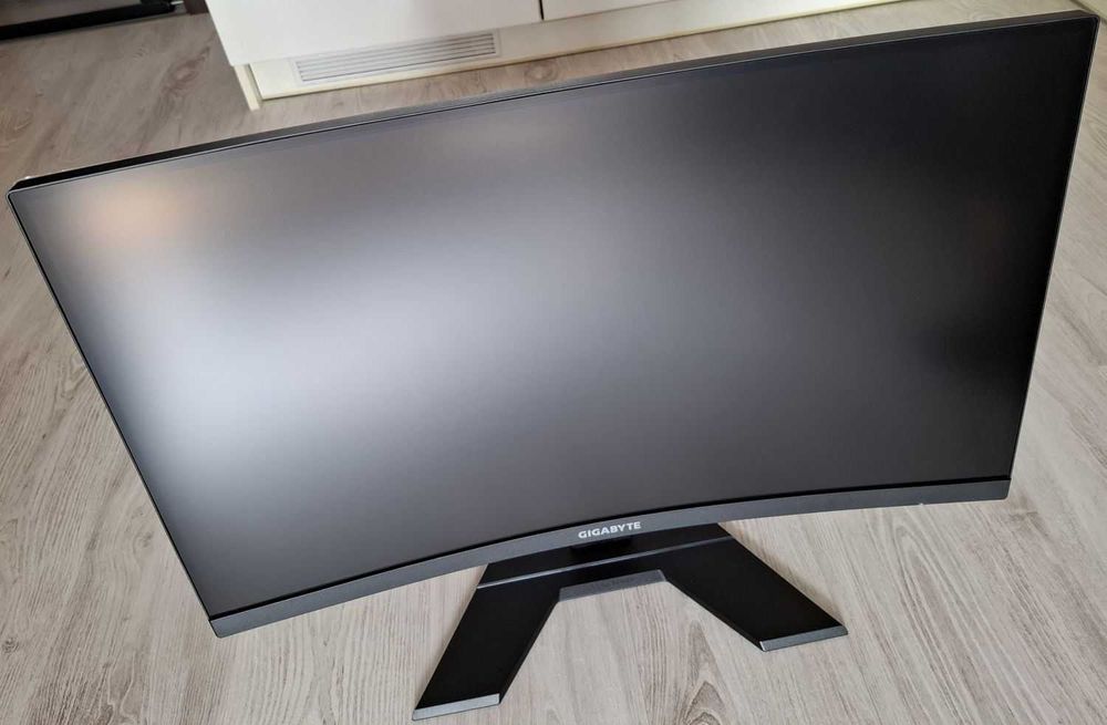 Zakrzywiony monitor Gigabyte G27QC 1440p 165 Hz, 27 cali, jak NOWY