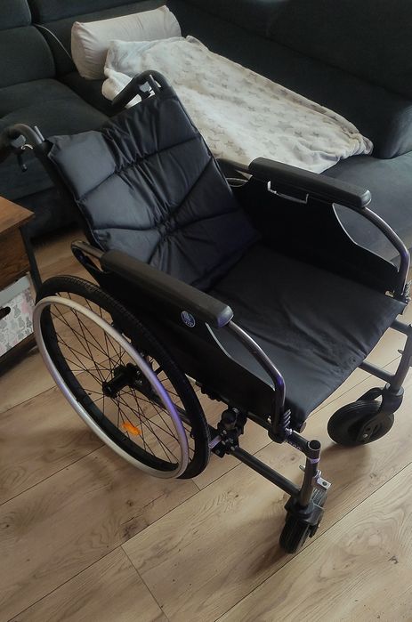 Wózek inwalidzki vermeiren D200