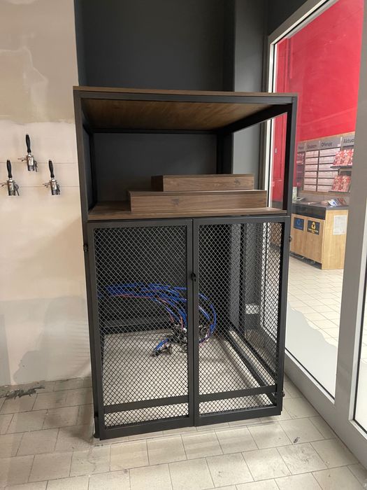 Meble/ regały sklepowe