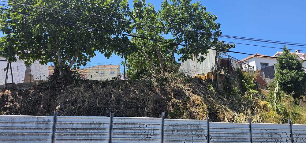 Lote de Terreno para Construção Moradia de 3 andares