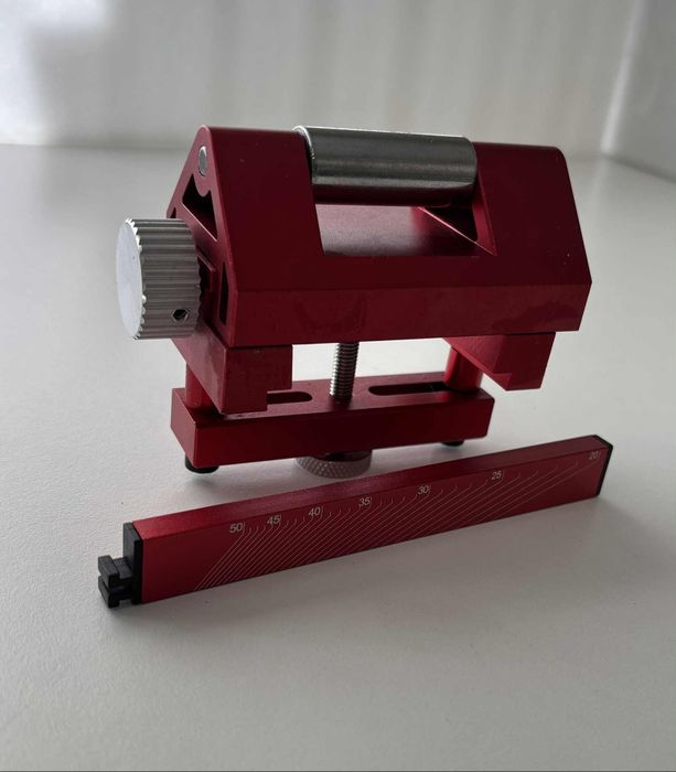 Aluminiowa prowadnica stolarska z rolką i regulacją