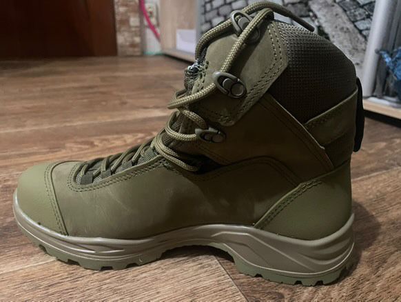 Продам берцы новые