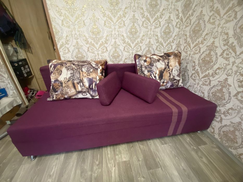 Диван б/у 190х145