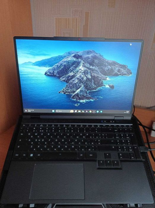 Игровой ноутбук Dream Machines | RTX 4060 | i7-14650HX | 16GB RAM