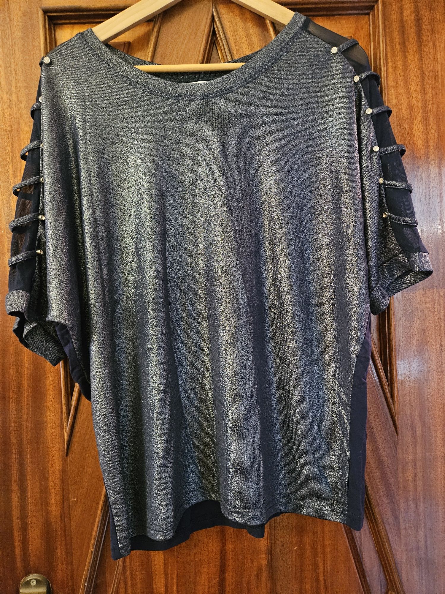 Camisola azul com brilho