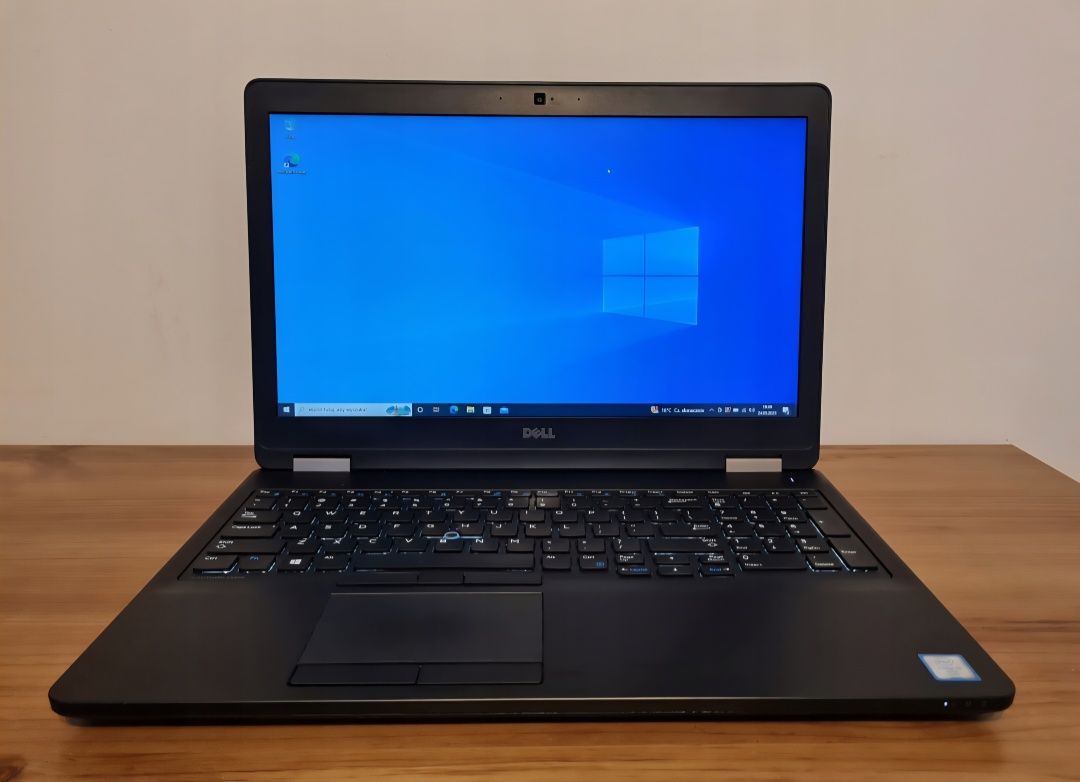 Dell Latitude E5570 15,6" FULLHD i5-6300U 8GB/128GB