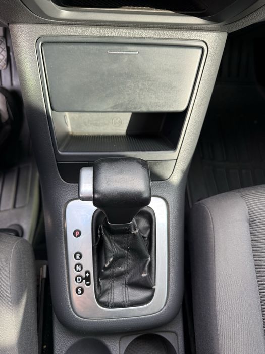 Volkswagen Golf Plus автомат