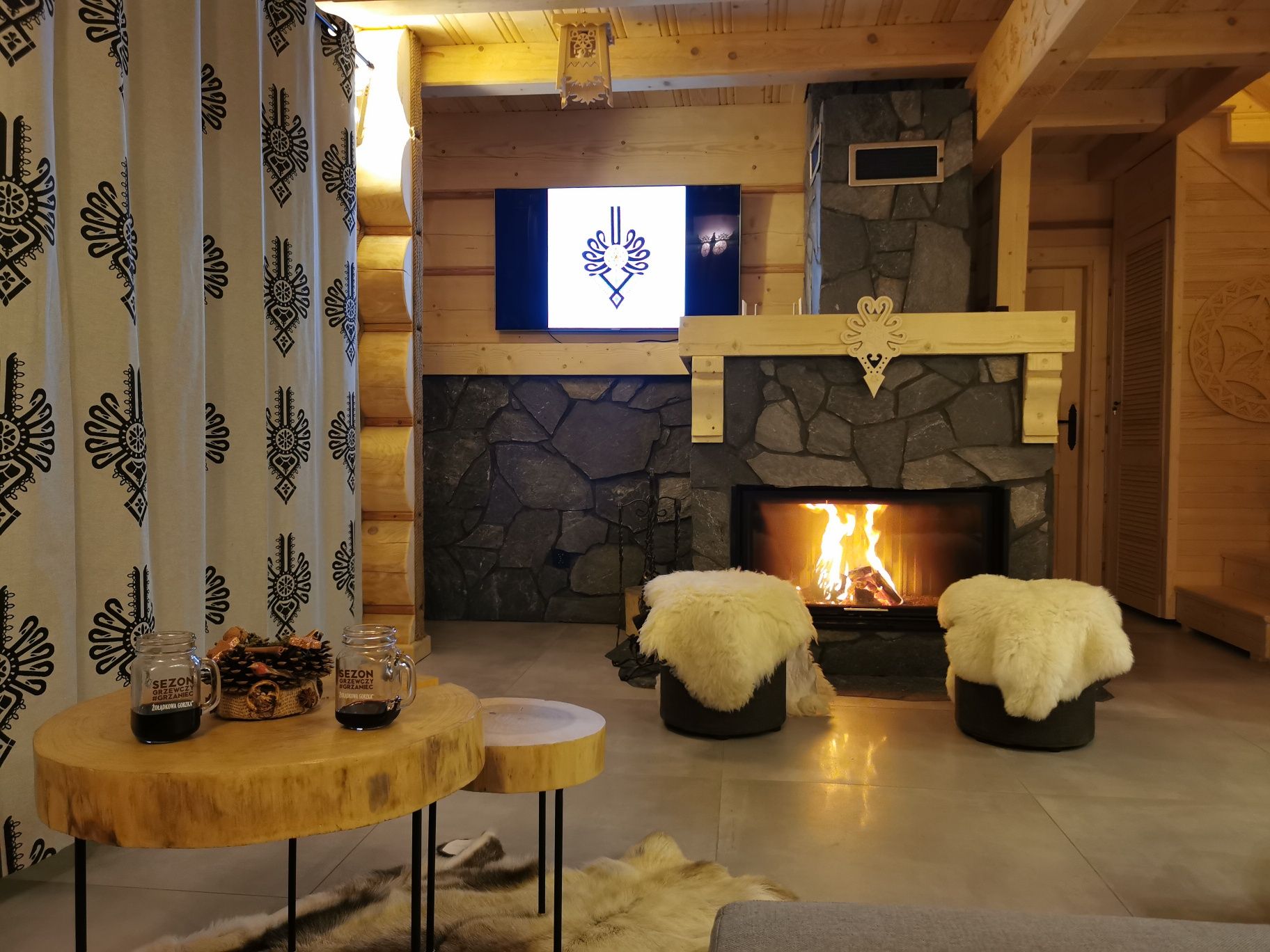 DOMKI Z JABŁONKI w górach widok Tatr 15os skoki domek Jacuzzi Zakopane