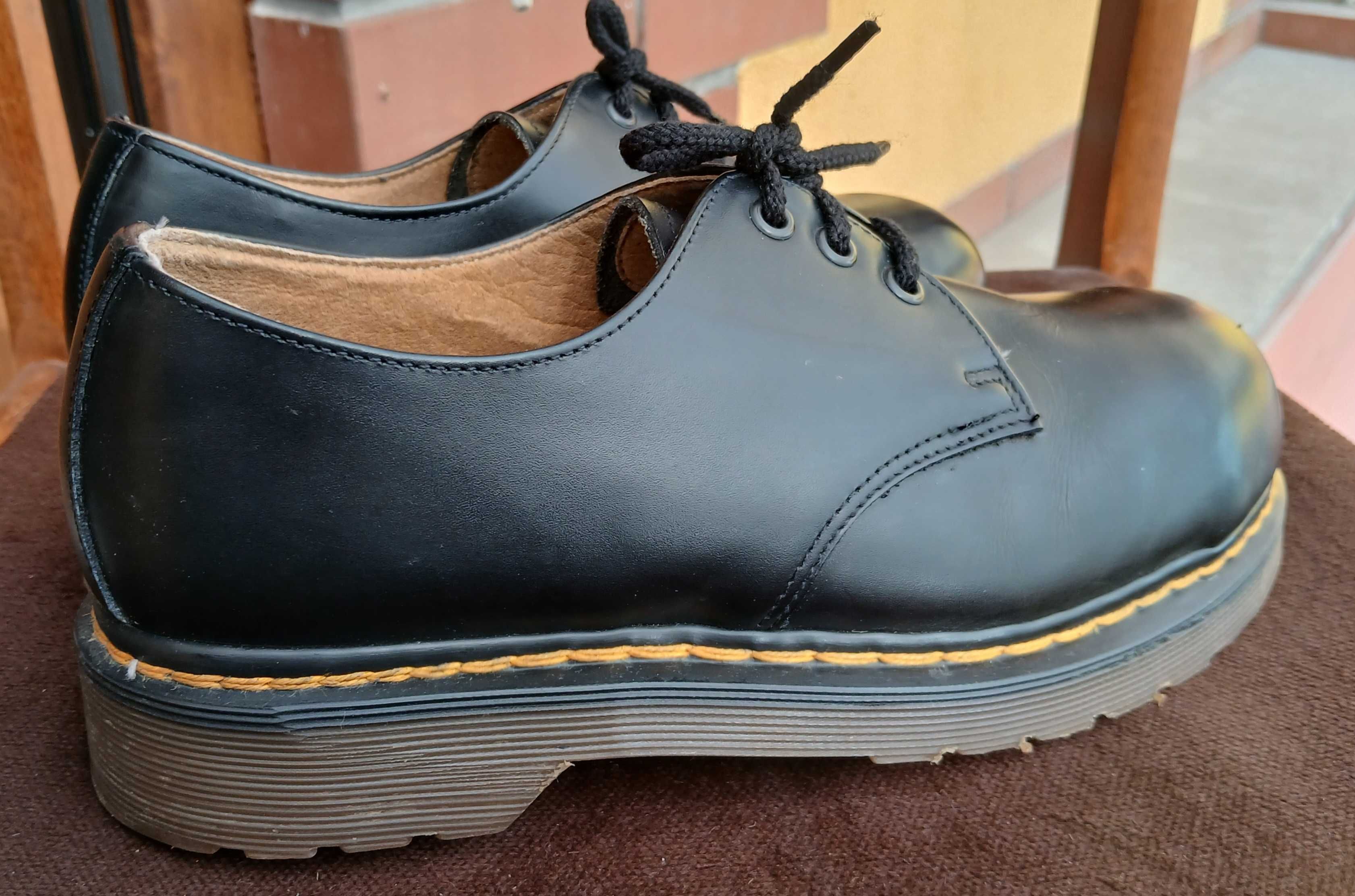 Martens 1925, made in england, rozmiar 6