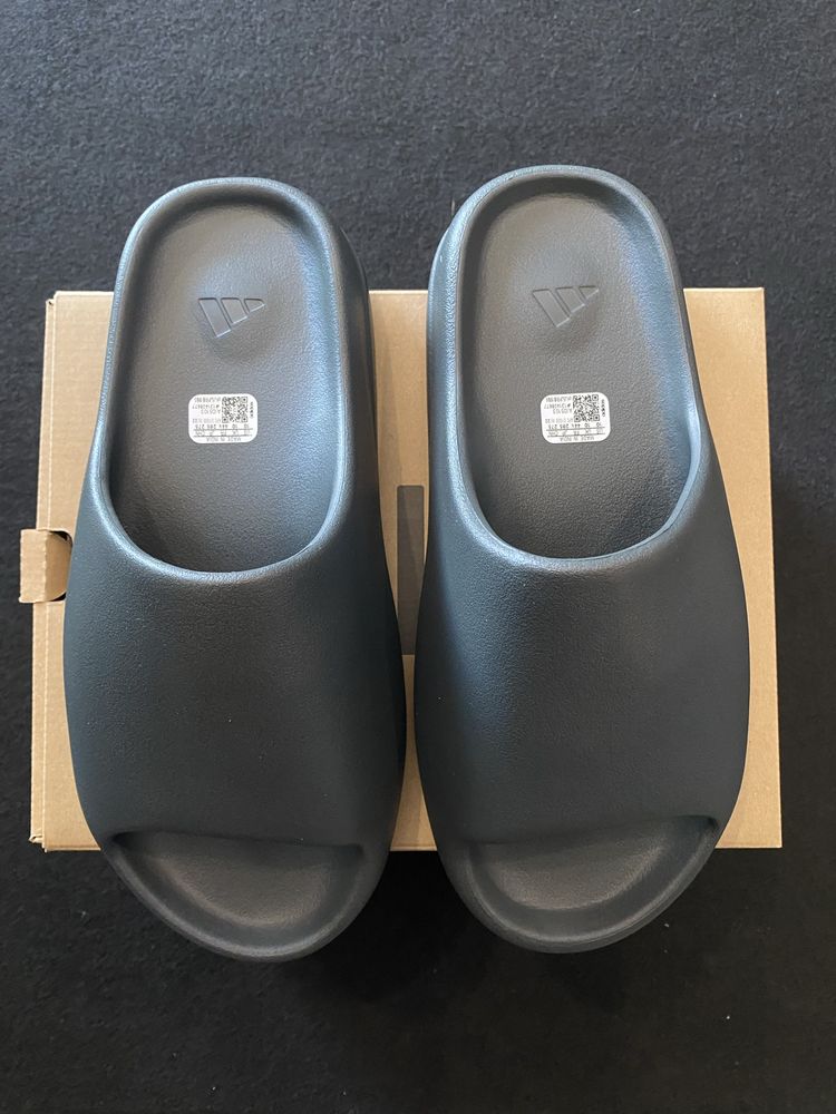 Klapki Adidas Yeezy Slide 44,5 Nowe