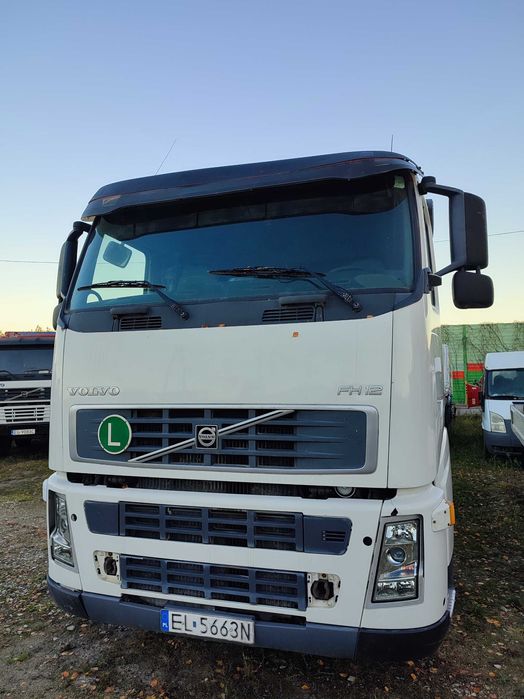 Ciągnik samochodowy VOLVO FH12