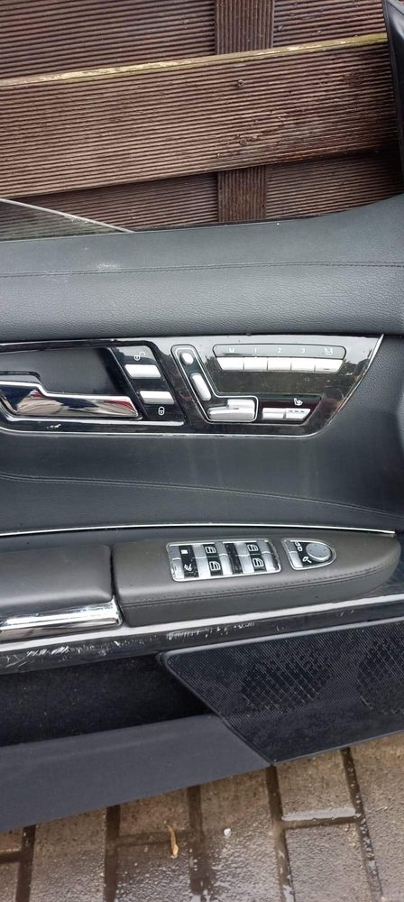 Tapicerka drzwi Mercedes CL w216 czarna