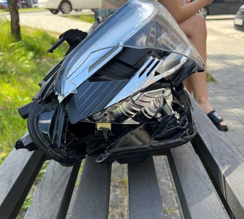 Фара передня права Bmw X5 G05 під відновлення