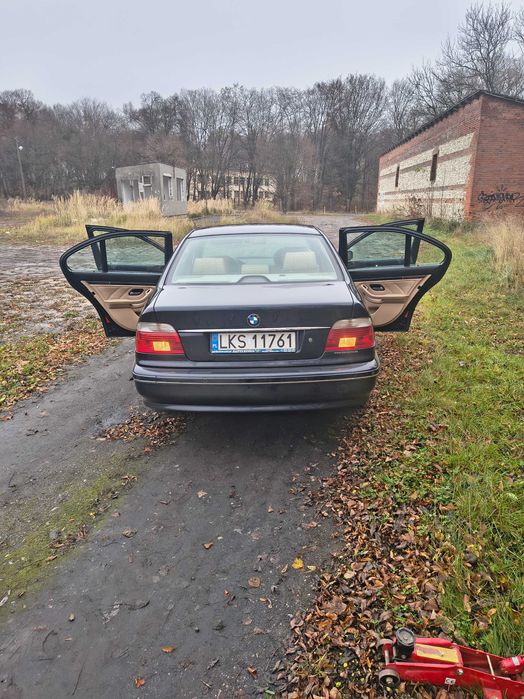 BMW e39 2.0 D 136 koni 2003 r . Możliwa zamiana na busa.