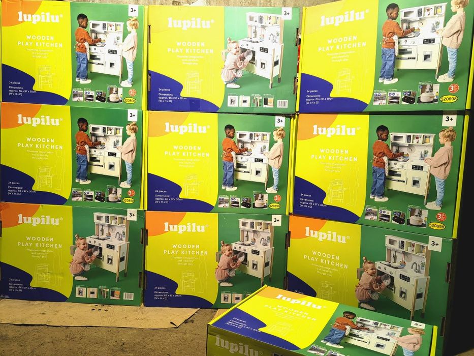 Дитяча дерев'яна кухня Lupilu з набором аксесуарів