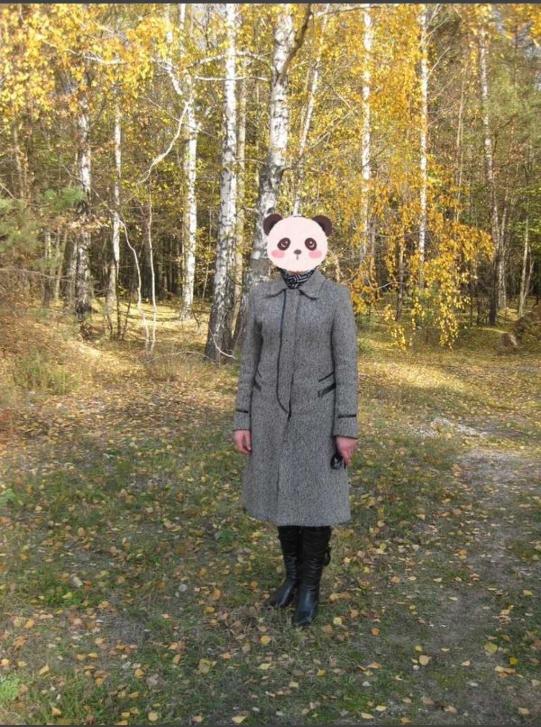 Шерстяне приталене пальто.