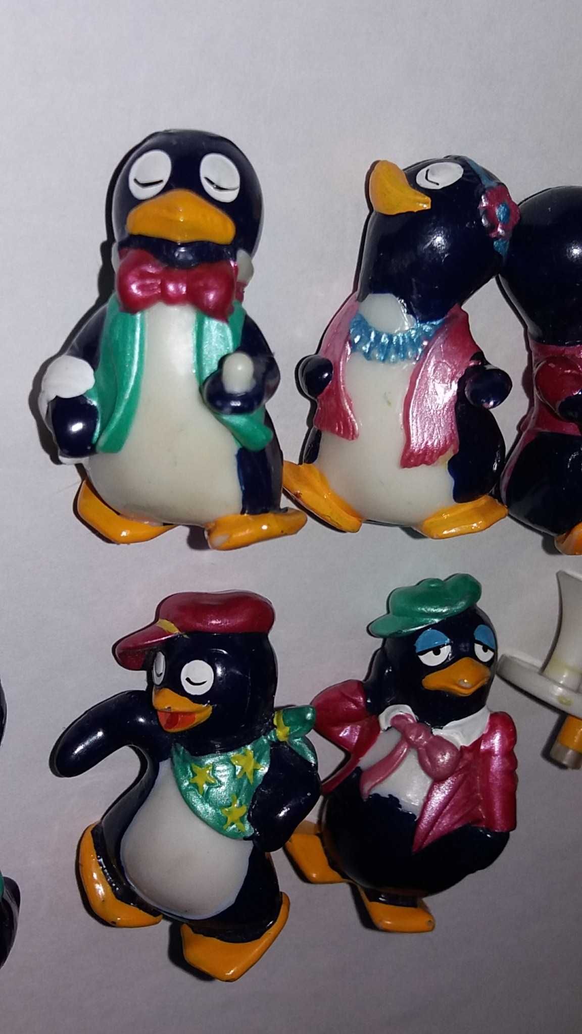 Киндер сюрприз игрушка Пингвины Лягушки по 10шт Акулы