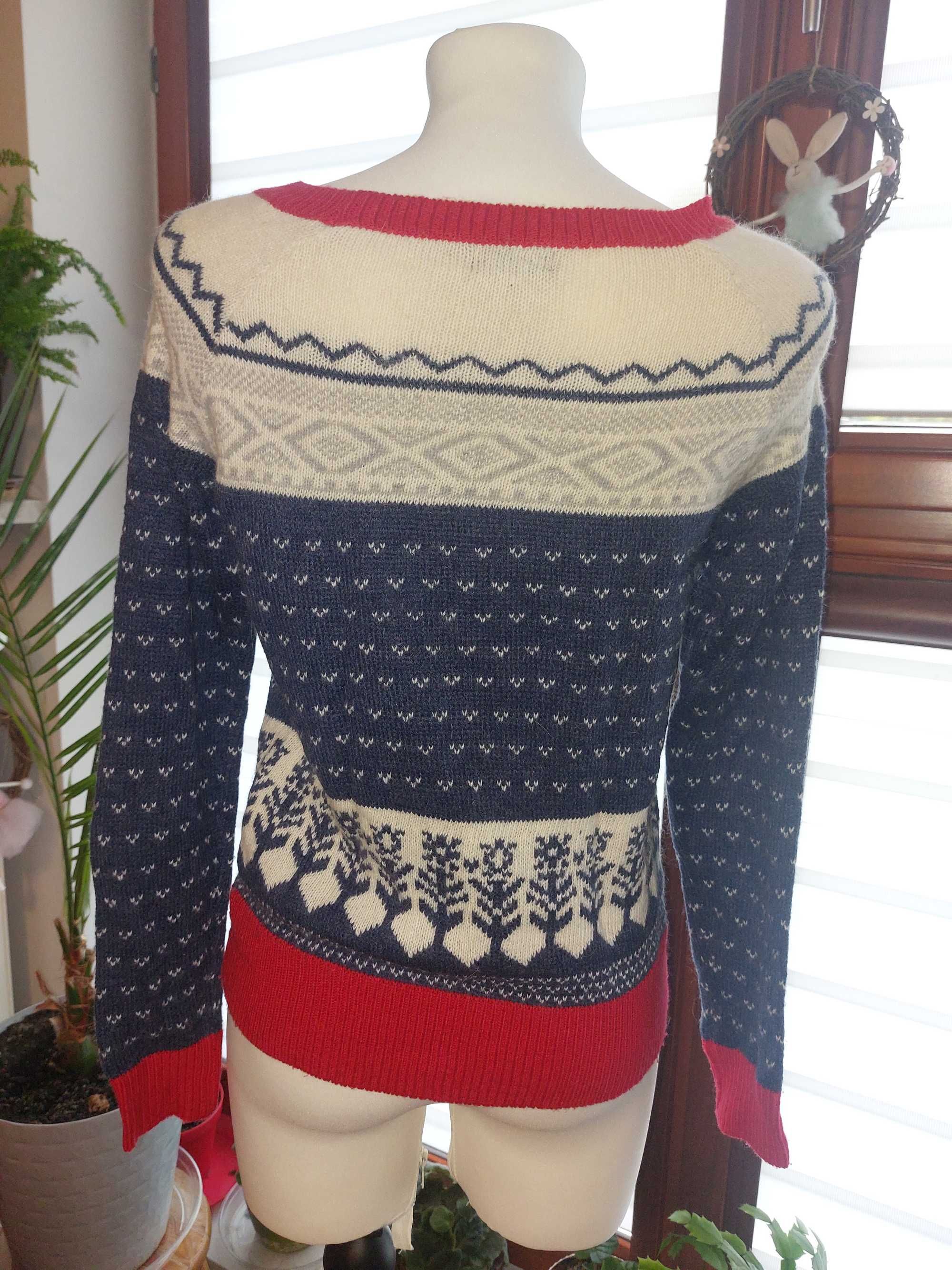 Sweter F&F w norweskie wzory przyjemny w dotyku, nie drapie, rozmiar M