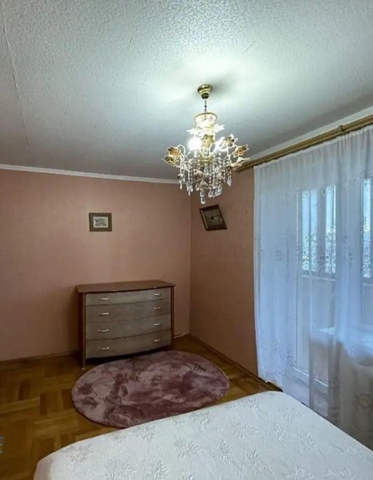 Здається окрема кімната для жінки, Олександрівська Слобідка
