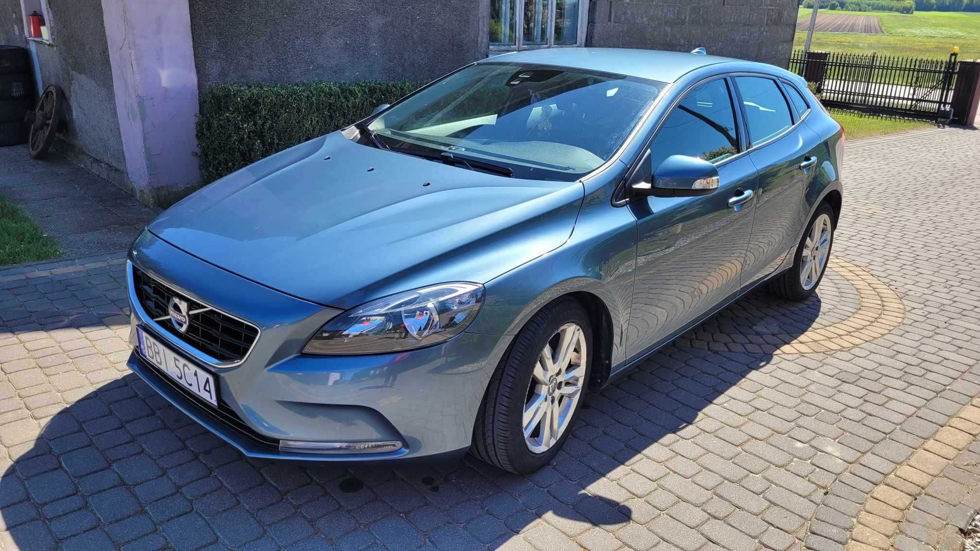 Volvo v40 1.6 D2 niski przebieg