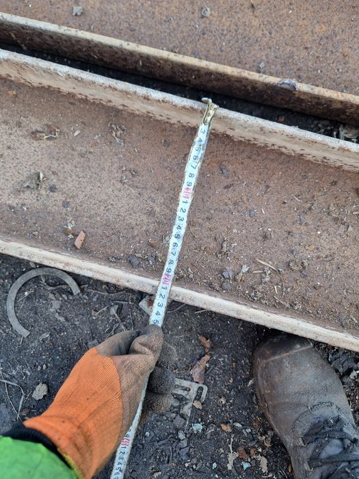 Швеллер 22×8,5 см п-образка товстостінна