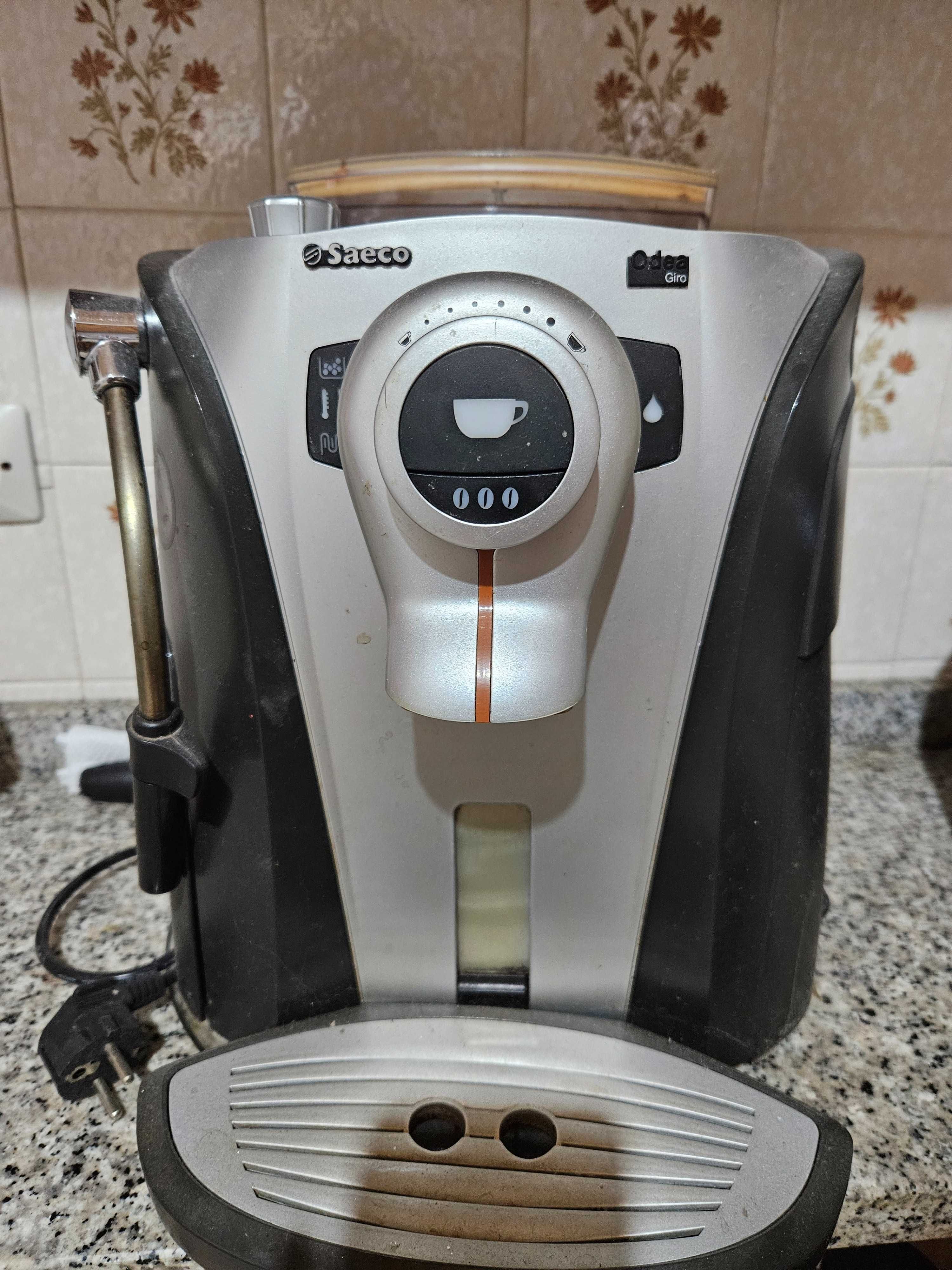 Máquina de café.