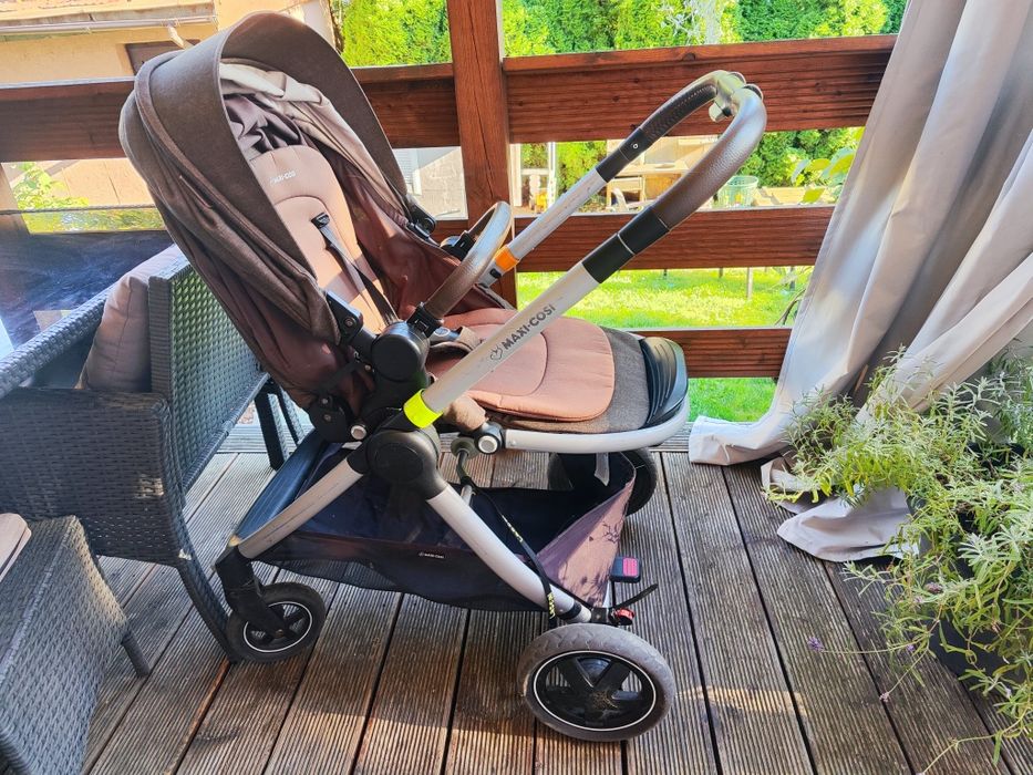 Wózek spacerowy Maxi Cosi Adorra, przód/tył