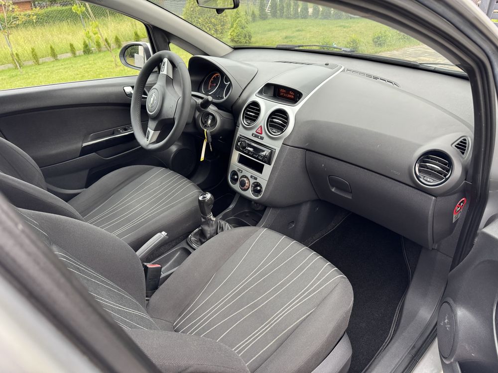 Opel corsa 1.2 Niemiec bardzo ladna