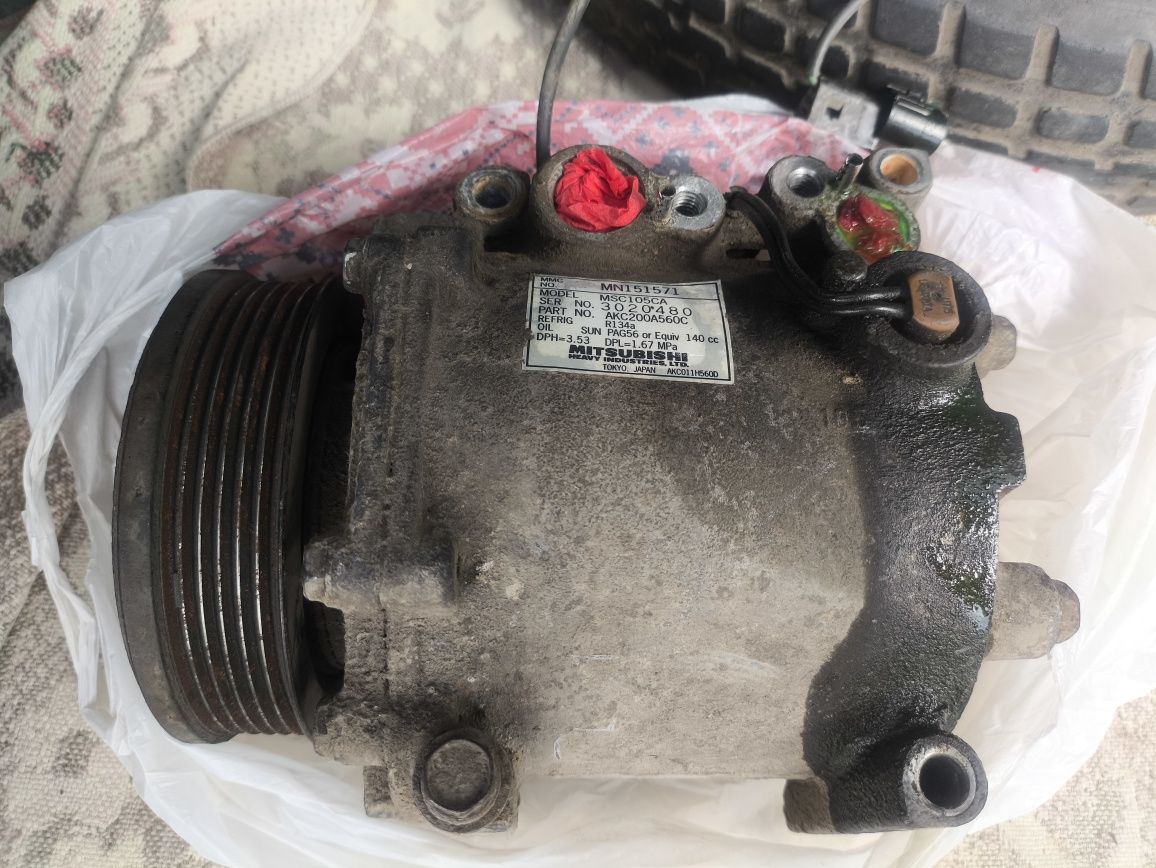 Компрессор кондиционера Mitsubishi 2.4