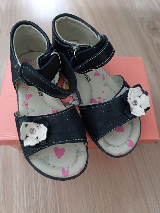 Босоніжки 26 р Шалунишка