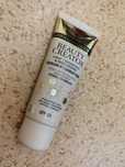 Lekki wygładzająco- nawilżający podkład - serum spf 25
