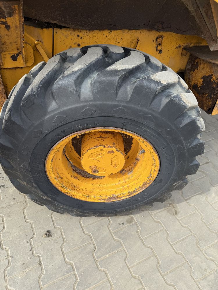 Koparko ładowarka JCB 2 cx z osprzętem