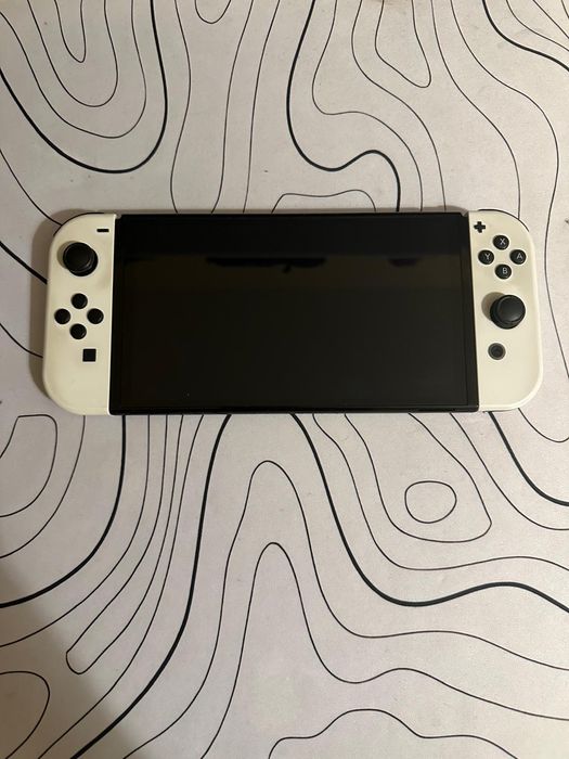 Nintendo switch oled + etui