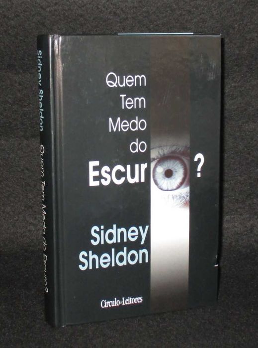 Livro Quem tem medo de escuro? Sidney Sheldon