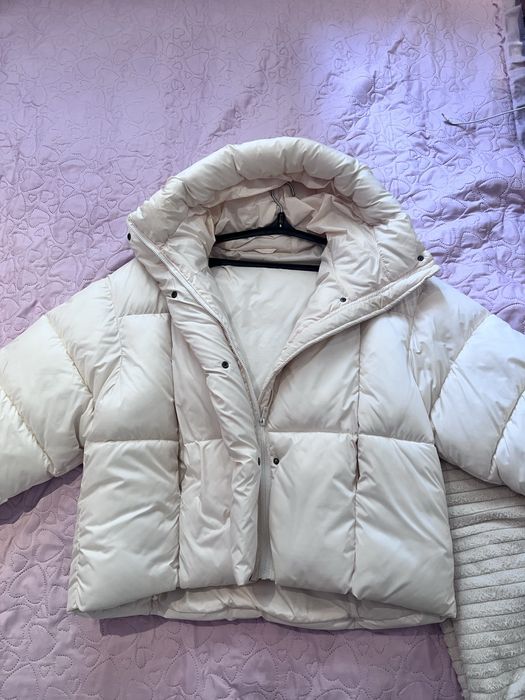 Трендовий зимовий оверсайз пуховик