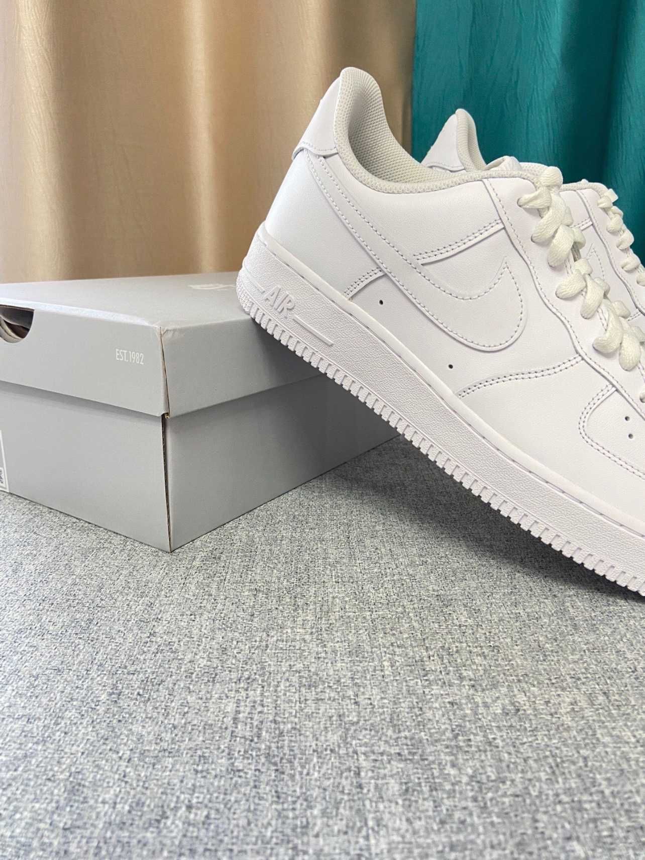 Nike Air Force 1 Low '07 White 38  24CM