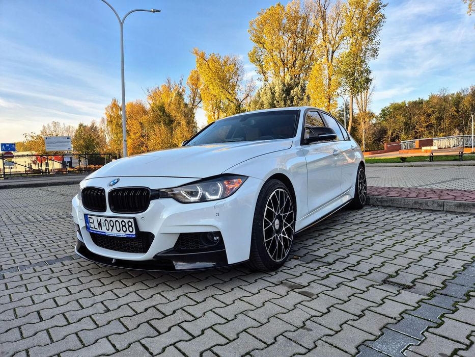 BMW Seria 3 328i Pakiet M performance, dodatki karbonowe, felgi Momo 19 cali